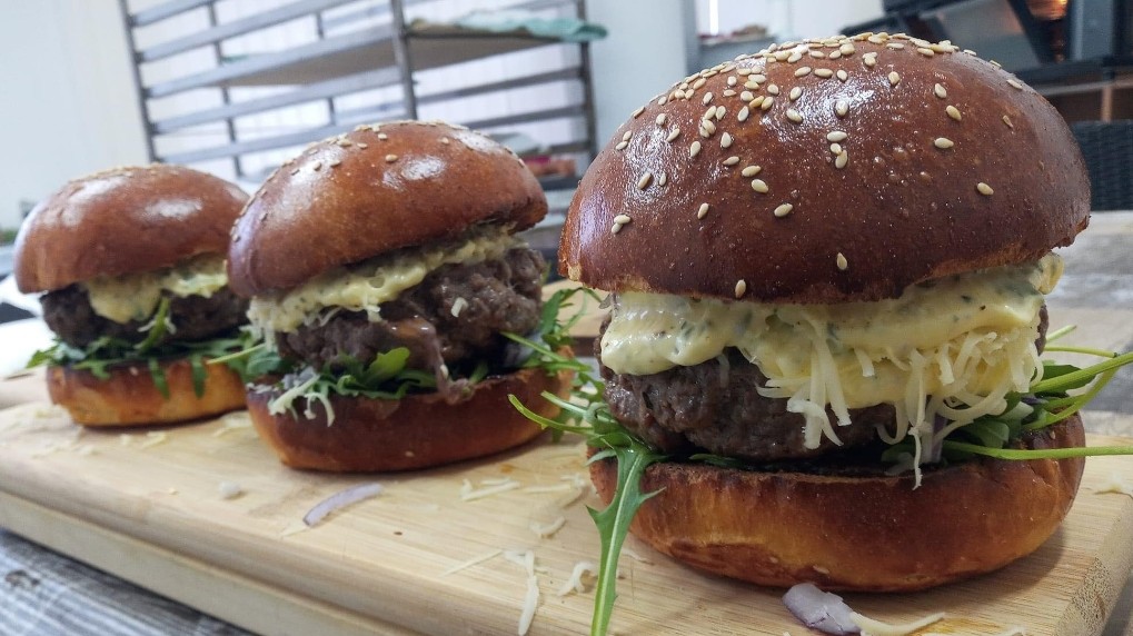 Hamburger Zsemle (Pékbisztro)