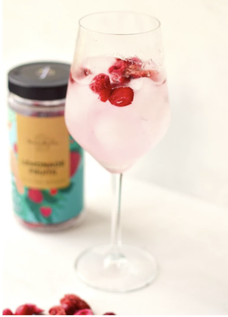 Piros bogyós lemonade fruits, limonádé (Mendula)